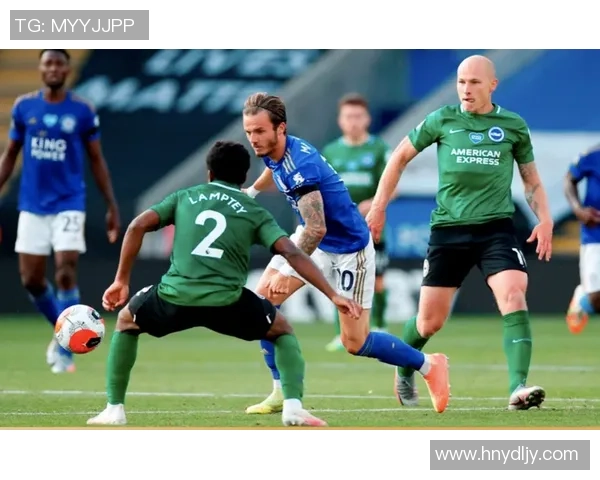 杭州网球队以66分稳居冠军赛积分榜首位竞争激烈引人关注